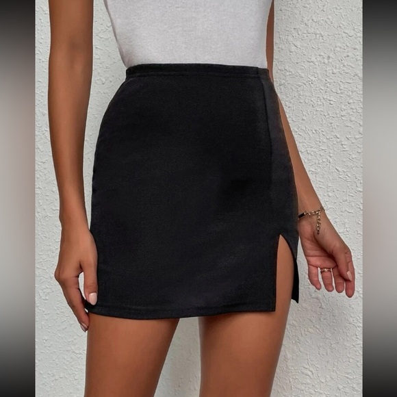 Black mini pencil skirt - Picture 5 of 5